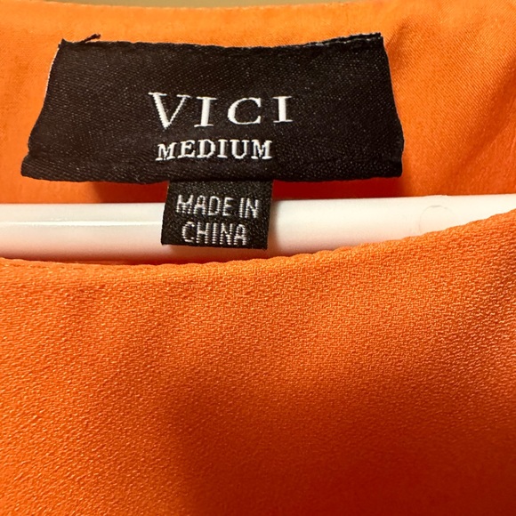 Vici Keys woven slit midi skirt in tangerine (comes with top) - Picture 8 of 9